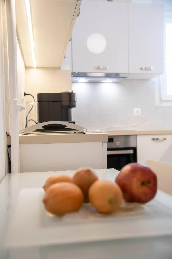 Konstantinos Stylish Brand New Apt In The Heart Of Αθήνα Εξωτερικό φωτογραφία