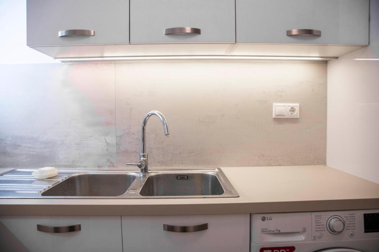 Konstantinos Stylish Brand New Apt In The Heart Of Αθήνα Εξωτερικό φωτογραφία